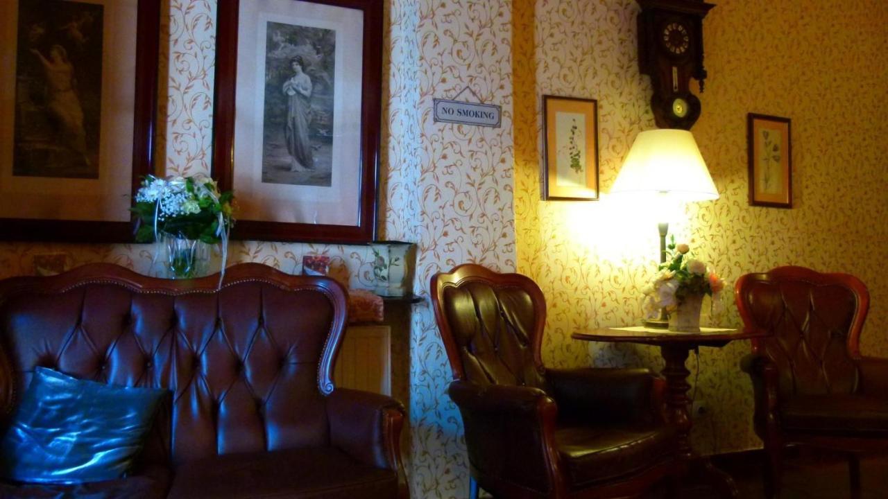 Hotel Arkadia Gosciniec-Klima,Parking,Ogrod à Opole Extérieur photo