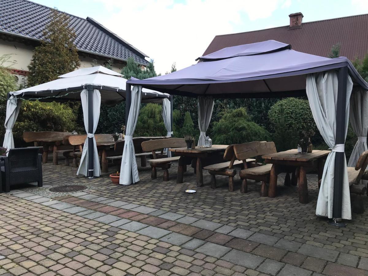 Hotel Arkadia Gosciniec-Klima,Parking,Ogrod à Opole Extérieur photo