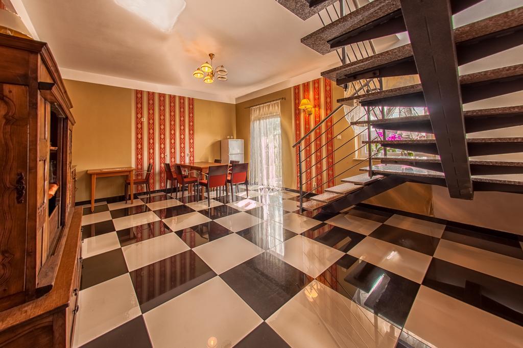 Hotel Arkadia Gosciniec-Klima,Parking,Ogrod à Opole Extérieur photo